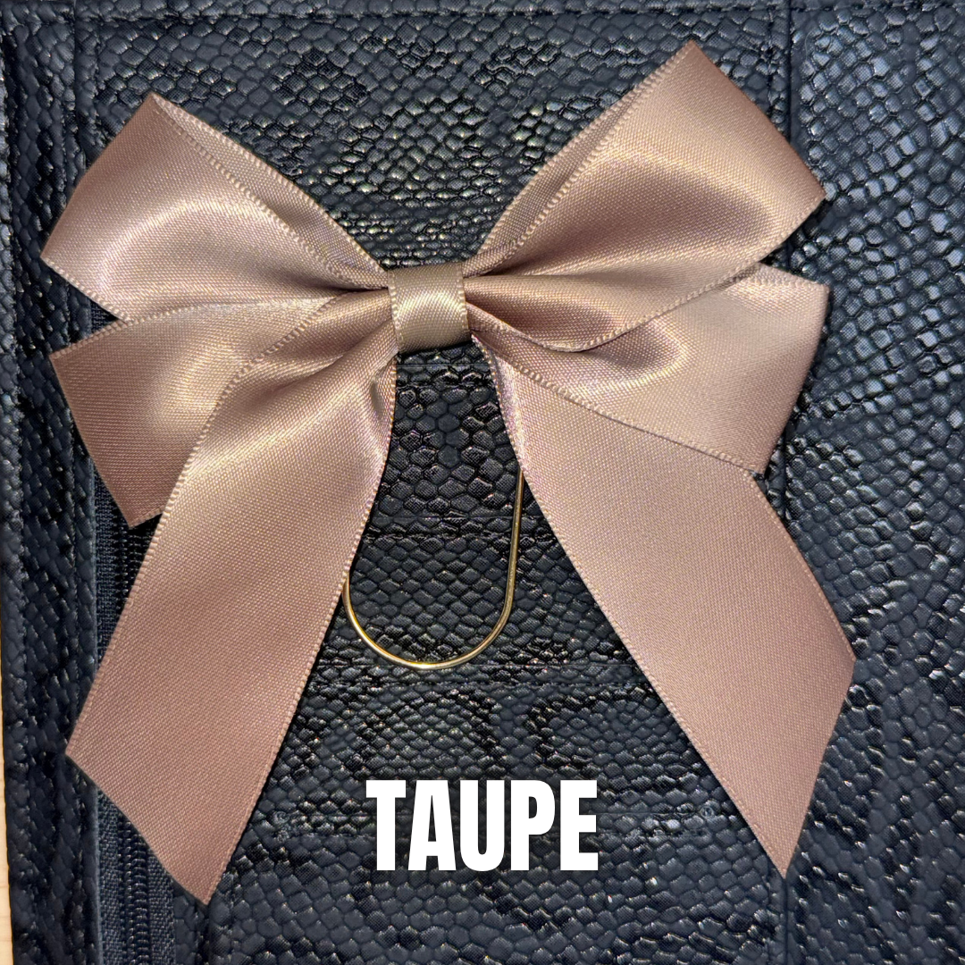 Satin Schleife (mit Büroklammer)